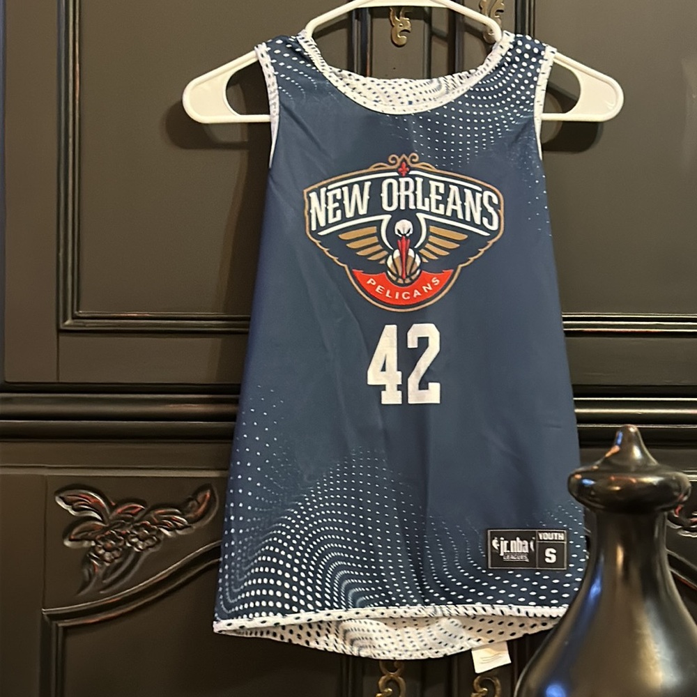NBA New Orleans Pelicans JR sports apparel reversible jersey YOUTH S Reversible - Picture 3 of 14